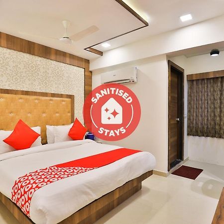 Oyo 24950 Hotel Shree Balaji Residency Ахмедабад Екстериор снимка
