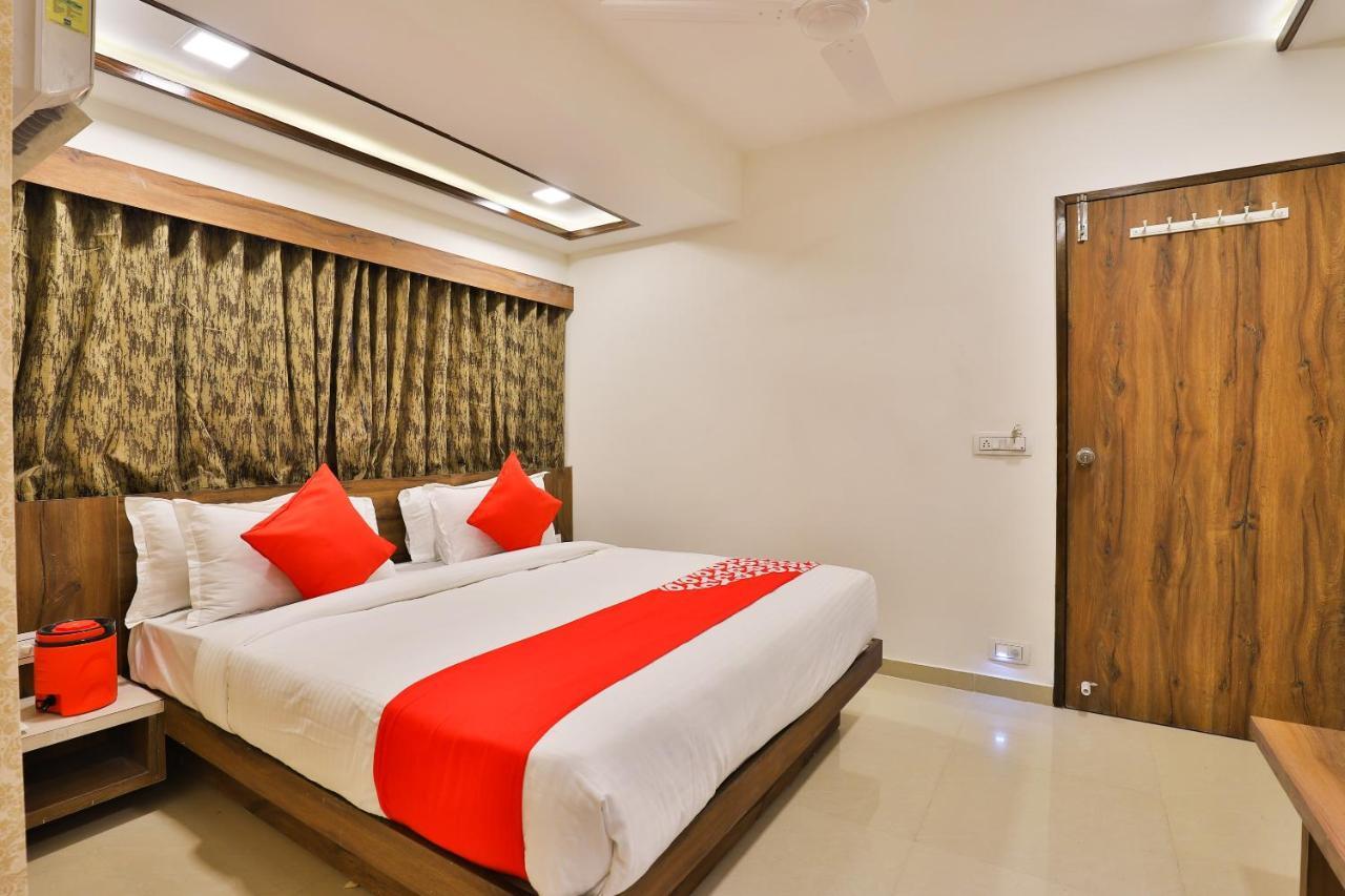 Oyo 24950 Hotel Shree Balaji Residency Ахмедабад Екстериор снимка