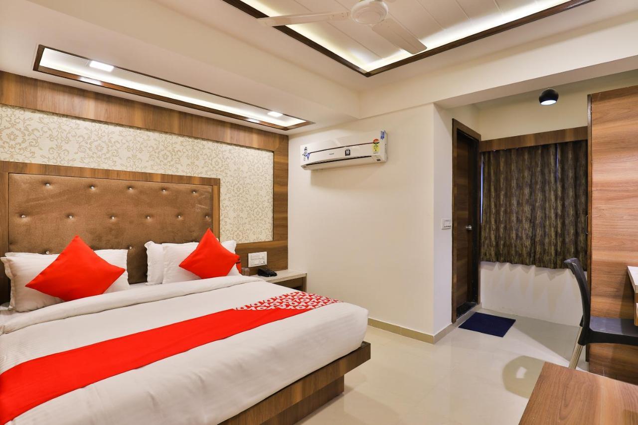 Oyo 24950 Hotel Shree Balaji Residency Ахмедабад Екстериор снимка