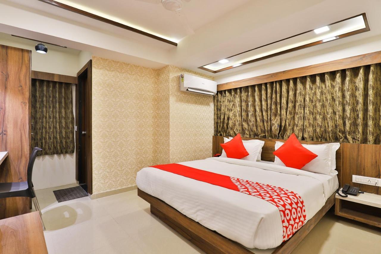 Oyo 24950 Hotel Shree Balaji Residency Ахмедабад Екстериор снимка